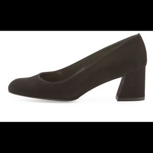 Stuart Weitzman pumps
